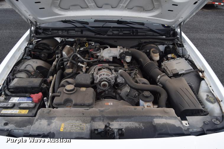 image for item L3886 2011 Ford Crown Victoria Police Interceptor