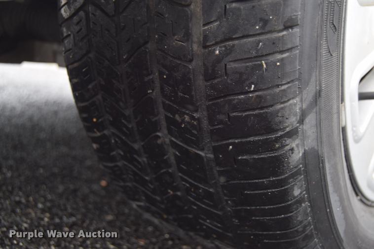 image for item L3887 2011 Ford Crown Victoria Police Interceptor