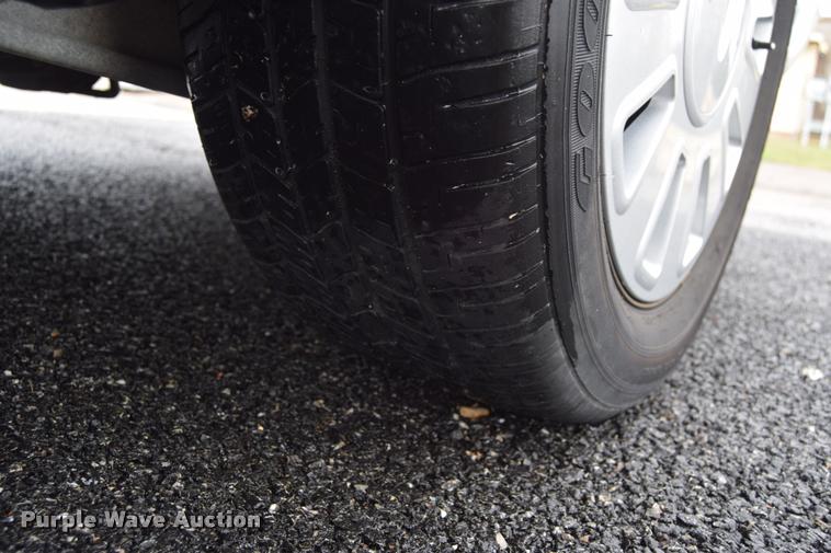 image for item L3887 2011 Ford Crown Victoria Police Interceptor