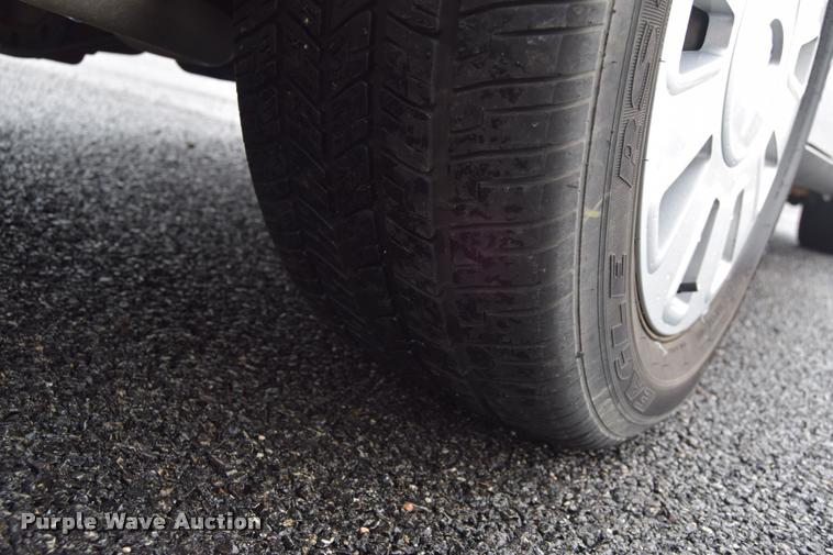 image for item L3887 2011 Ford Crown Victoria Police Interceptor