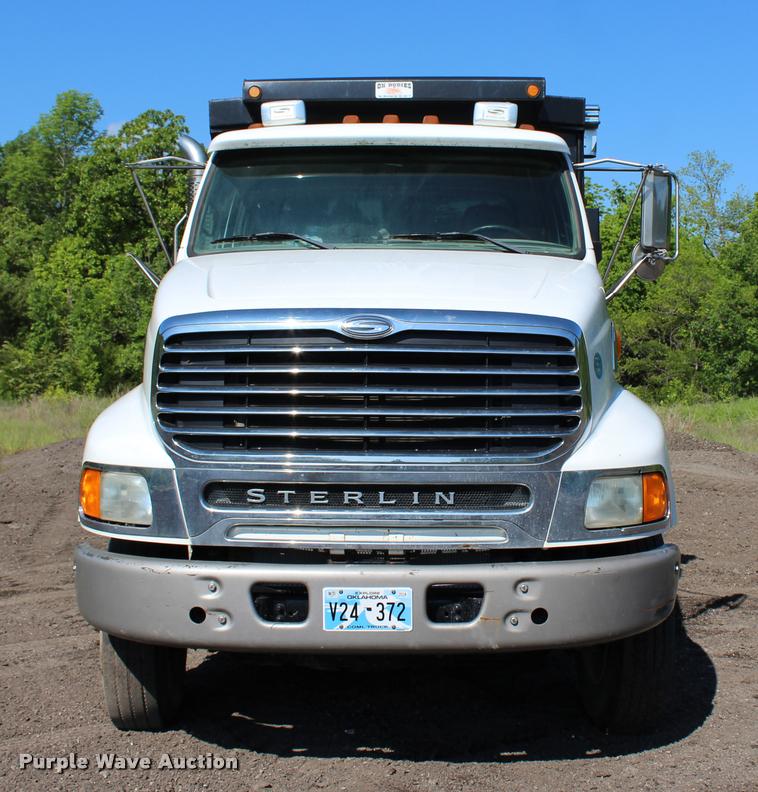 image for item DA6111 2009 Sterling LT8500 dump truck