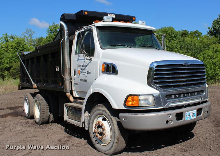 image for item DA6111 2009 Sterling LT8500 dump truck