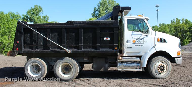 image for item DA6111 2009 Sterling LT8500 dump truck