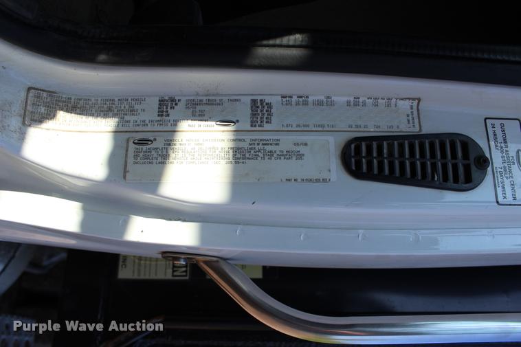 image for item DA6111 2009 Sterling LT8500 dump truck