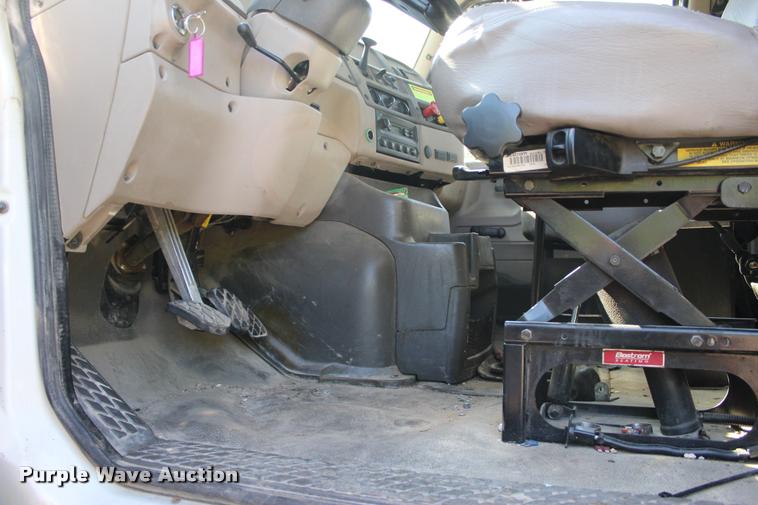 image for item DA6111 2009 Sterling LT8500 dump truck