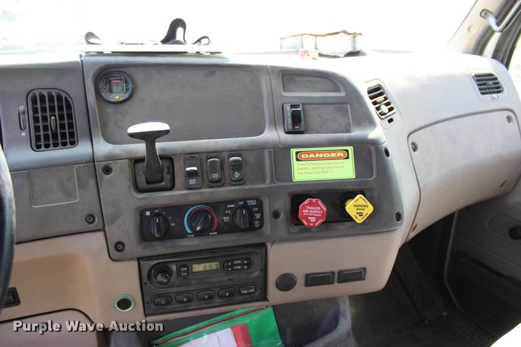 image for item DA6111 2009 Sterling LT8500 dump truck