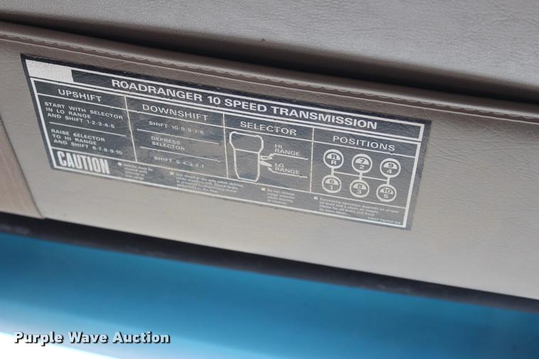 image for item DA6111 2009 Sterling LT8500 dump truck