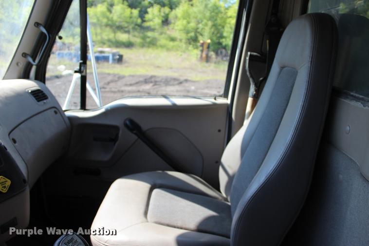 image for item DA6111 2009 Sterling LT8500 dump truck