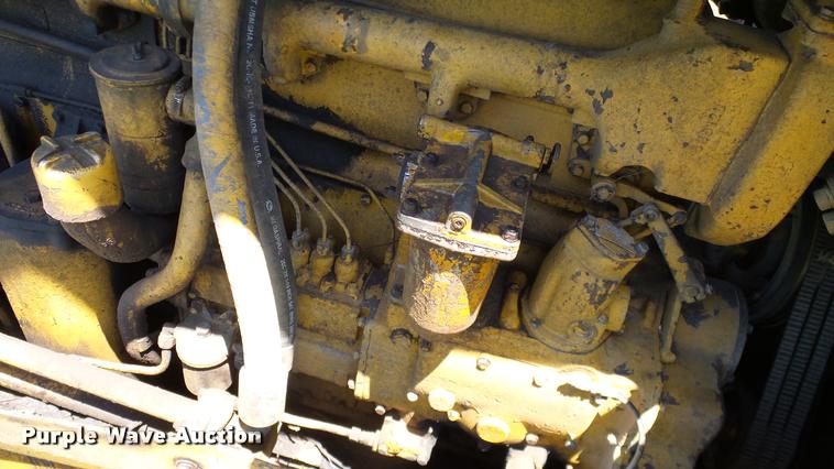 image for item DA6136 1967 Caterpillar D8H dozer