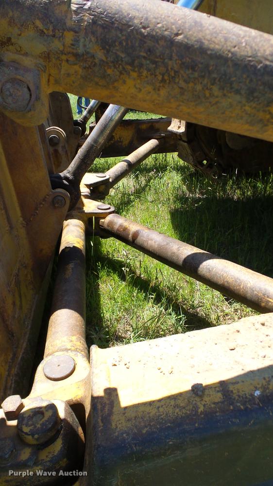 image for item DA6136 1967 Caterpillar D8H dozer