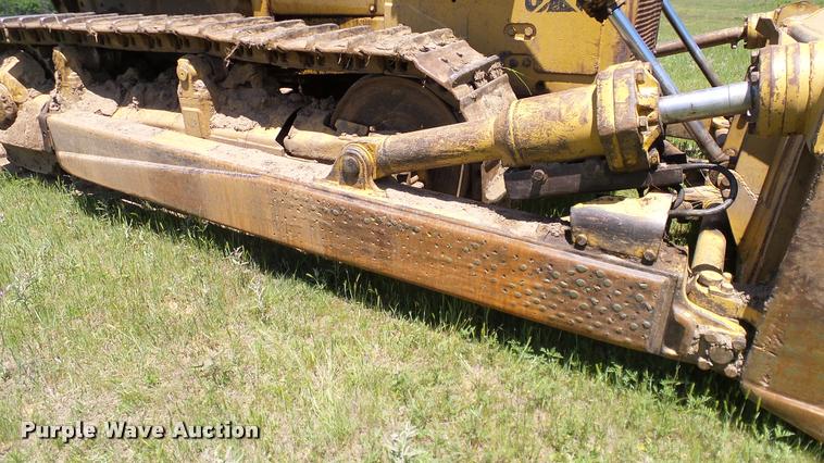 image for item DA6136 1967 Caterpillar D8H dozer