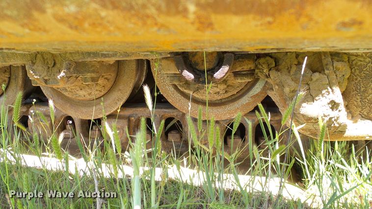 image for item DA6136 1967 Caterpillar D8H dozer