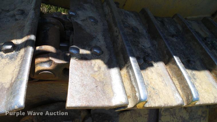 image for item DA6136 1967 Caterpillar D8H dozer
