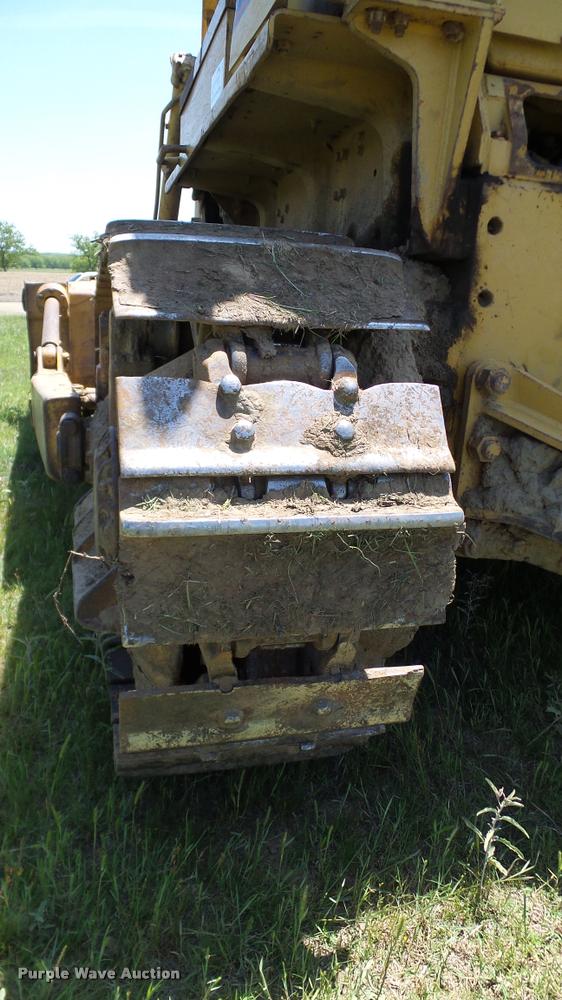 image for item DA6136 1967 Caterpillar D8H dozer