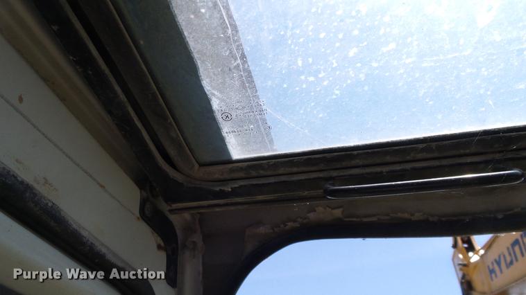 image for item DA6139 2006 Hyundai 140LC-7 excavator