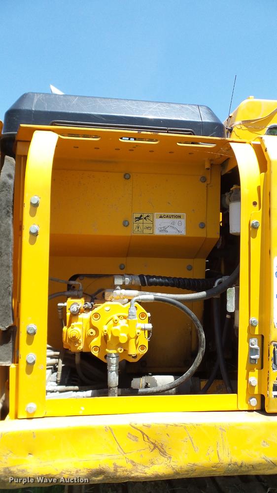 image for item DA6139 2006 Hyundai 140LC-7 excavator