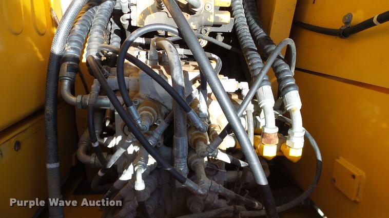 image for item DA6139 2006 Hyundai 140LC-7 excavator