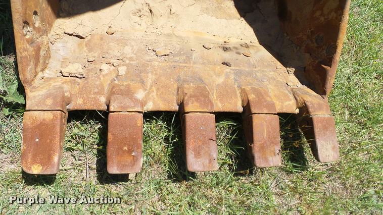 image for item DA6139 2006 Hyundai 140LC-7 excavator