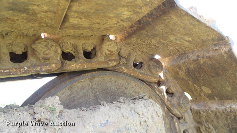 image for item DA6139 2006 Hyundai 140LC-7 excavator