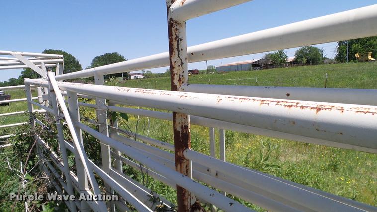 image for item DA6141 Wilson corral