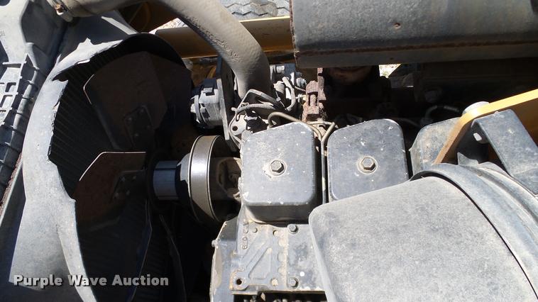 image for item DA6143 1998 Case 580L backhoe