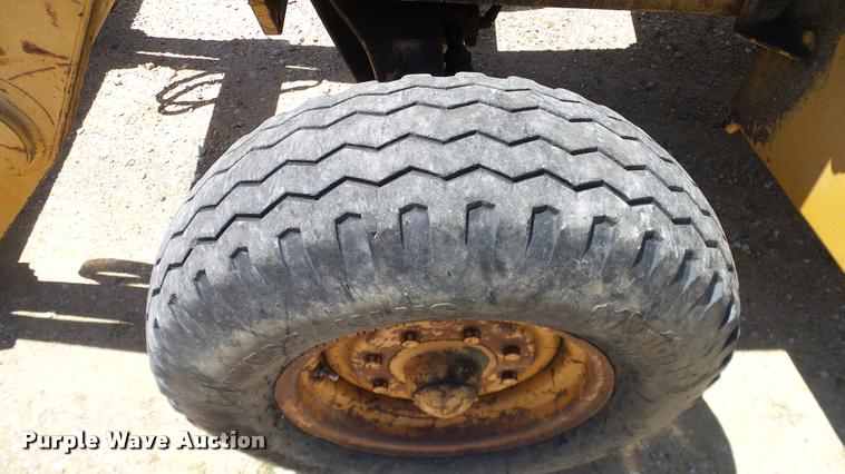 image for item DA6143 1998 Case 580L backhoe