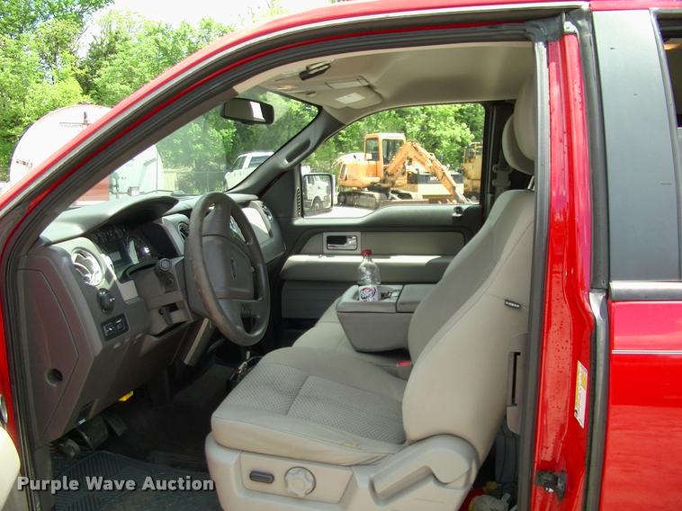 image for item DC7225 2010 Ford F150 SuperCab pickup truck