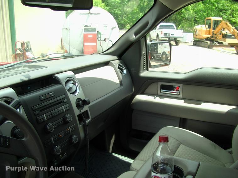 image for item DC7225 2010 Ford F150 SuperCab pickup truck