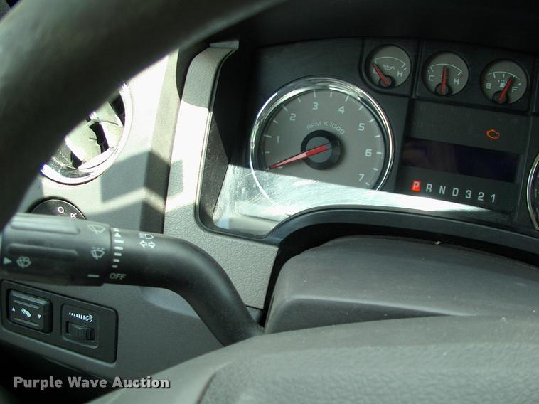 image for item DC7225 2010 Ford F150 SuperCab pickup truck