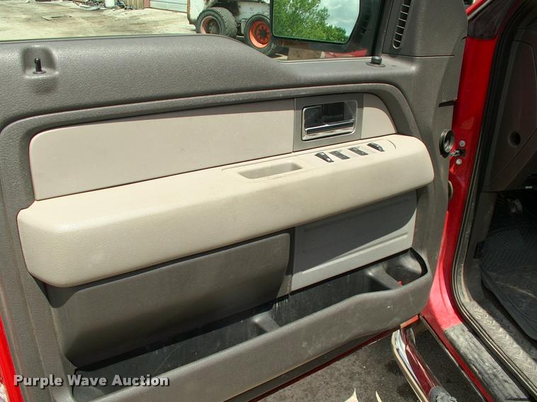 image for item DC7225 2010 Ford F150 SuperCab pickup truck