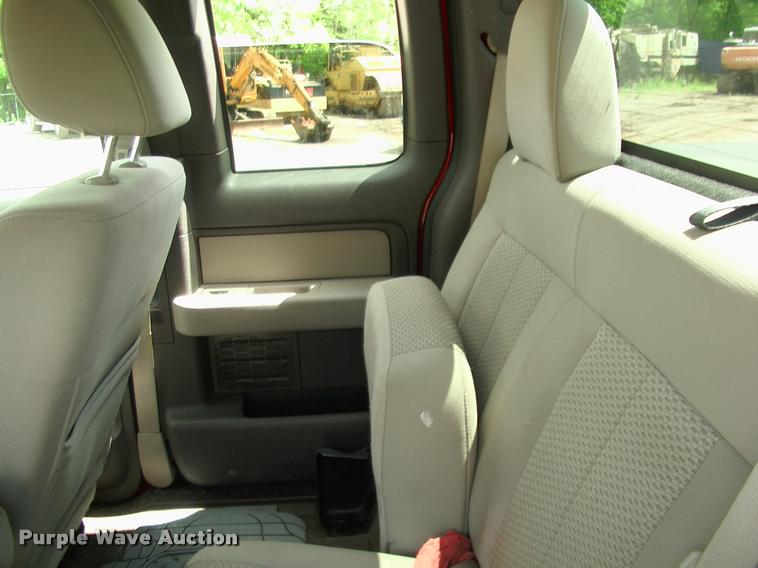 image for item DC7225 2010 Ford F150 SuperCab pickup truck