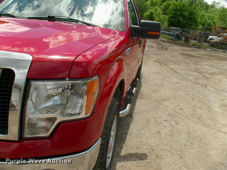 image for item DC7225 2010 Ford F150 SuperCab pickup truck