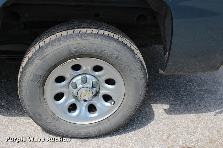 image for item DC7226 2011 Chevrolet Silverado 1500 Ext. Cab pickup truck