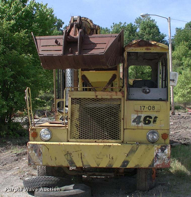 image for item DP9264 1980 Badger 460 Hydro-Scopic rubber tire excavator