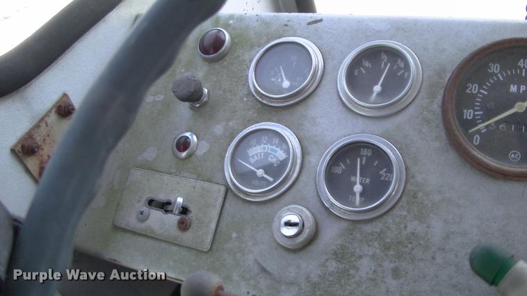 image for item DP9264 1980 Badger 460 Hydro-Scopic rubber tire excavator