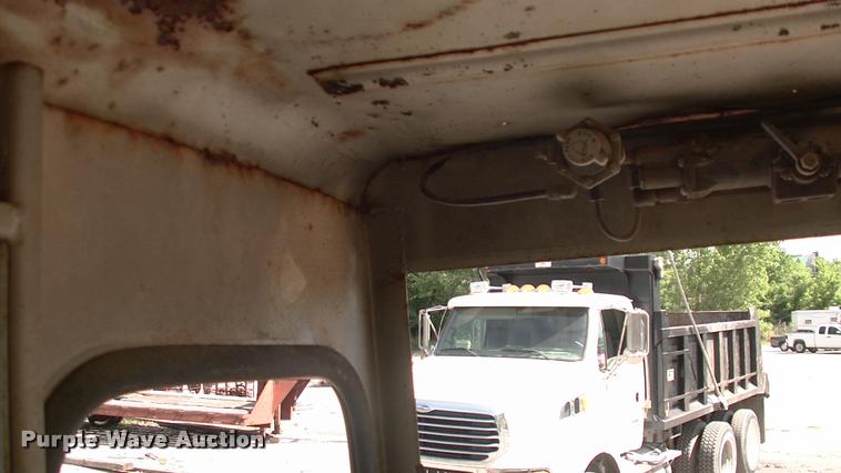 image for item DP9264 1980 Badger 460 Hydro-Scopic rubber tire excavator