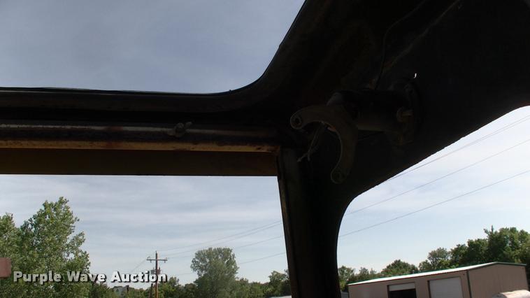 image for item DP9264 1980 Badger 460 Hydro-Scopic rubber tire excavator