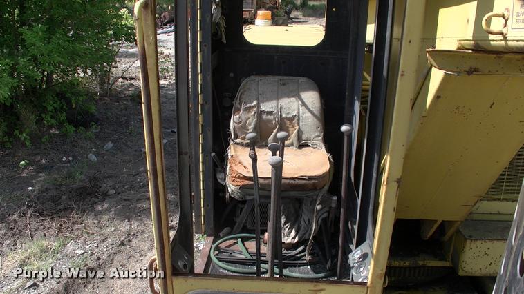 image for item DP9264 1980 Badger 460 Hydro-Scopic rubber tire excavator