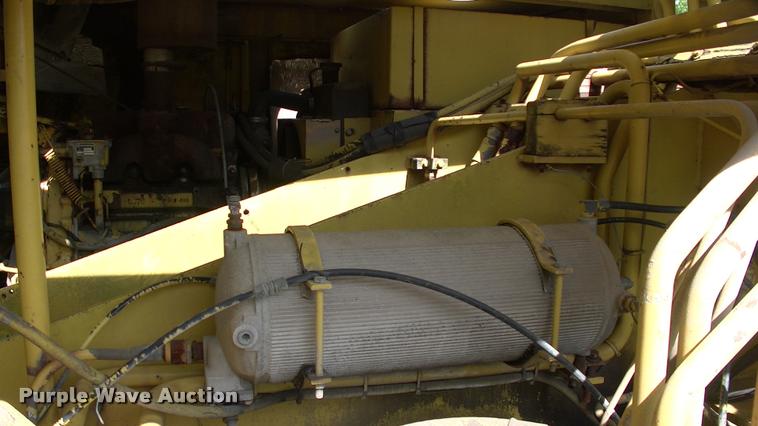 image for item DP9264 1980 Badger 460 Hydro-Scopic rubber tire excavator