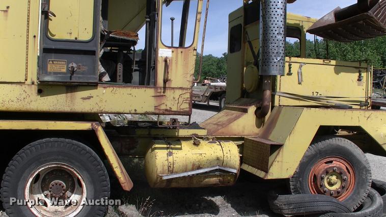 image for item DP9264 1980 Badger 460 Hydro-Scopic rubber tire excavator