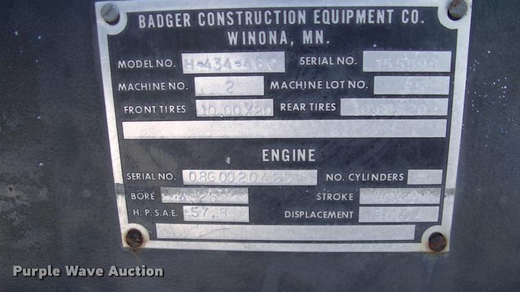 image for item DP9264 1980 Badger 460 Hydro-Scopic rubber tire excavator