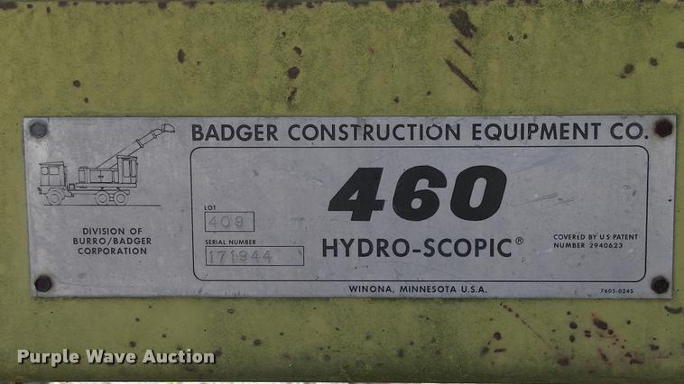 image for item DP9264 1980 Badger 460 Hydro-Scopic rubber tire excavator