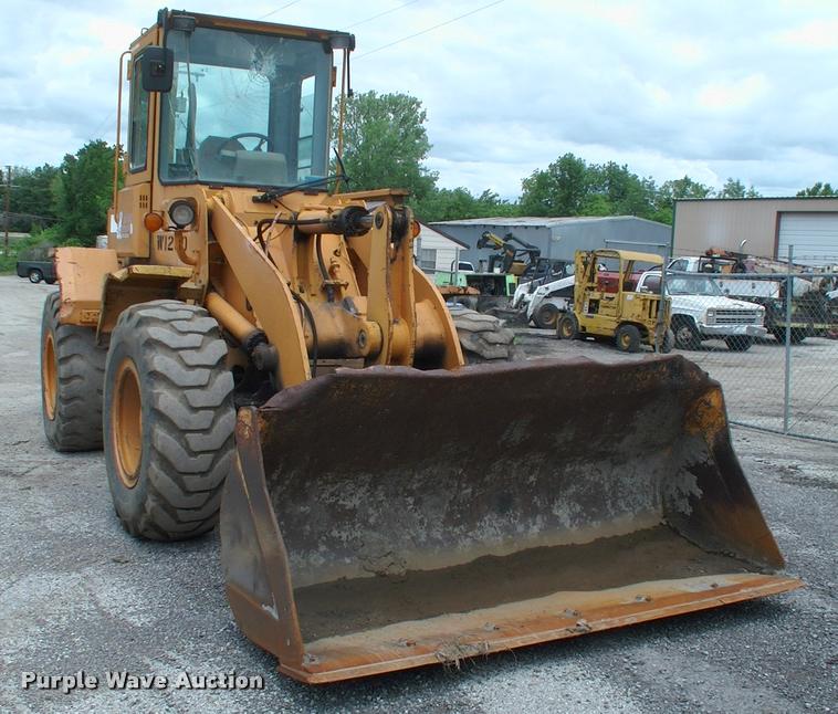 image for item DP9302 1998 Hyundai HL730-3 wheel loader