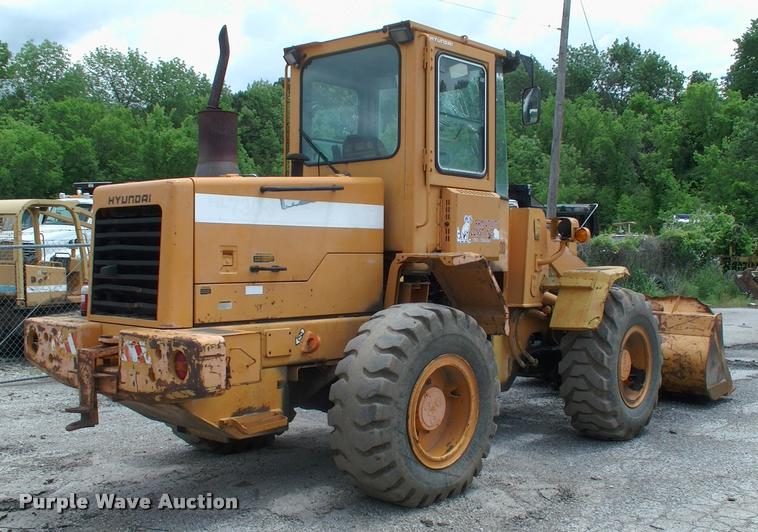 image for item DP9302 1998 Hyundai HL730-3 wheel loader