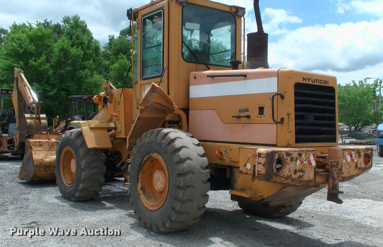 image for item DP9302 1998 Hyundai HL730-3 wheel loader