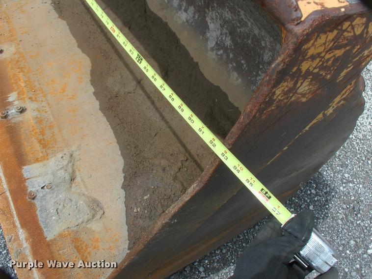 image for item DP9302 1998 Hyundai HL730-3 wheel loader