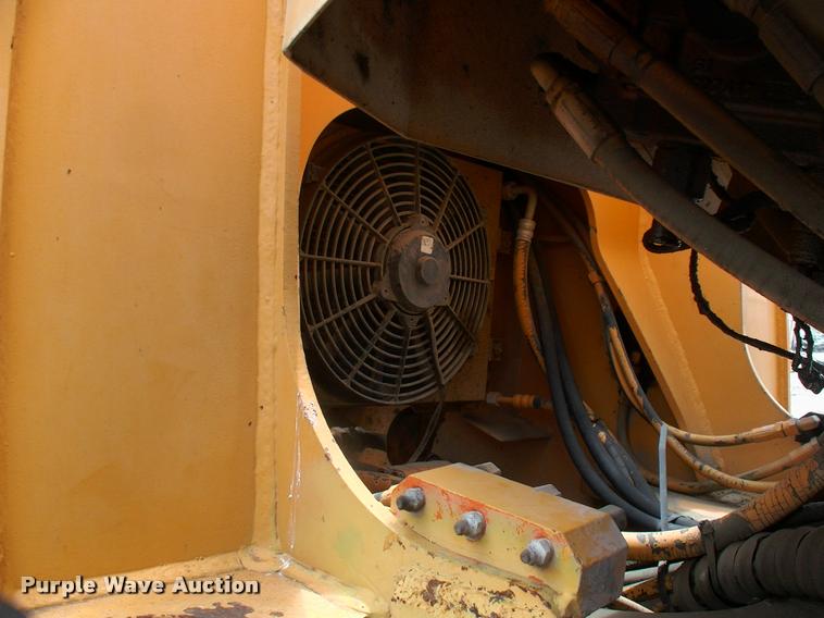 image for item DP9302 1998 Hyundai HL730-3 wheel loader