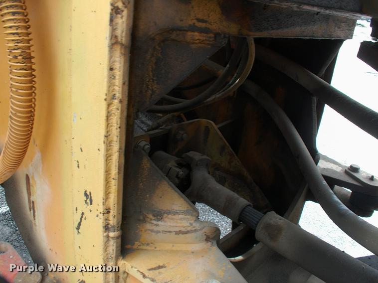 image for item DP9302 1998 Hyundai HL730-3 wheel loader