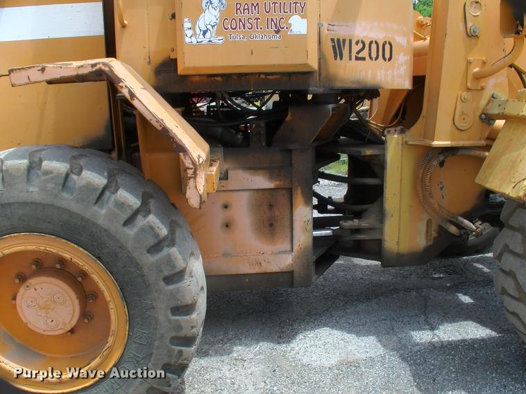 image for item DP9302 1998 Hyundai HL730-3 wheel loader