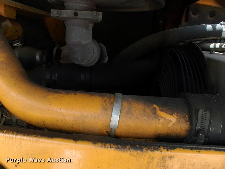 image for item DP9302 1998 Hyundai HL730-3 wheel loader